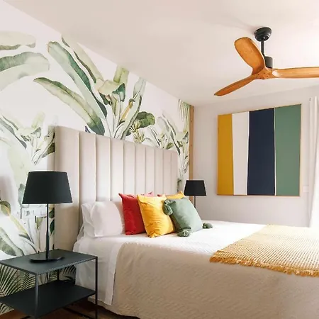 Guest house The Adelante House *